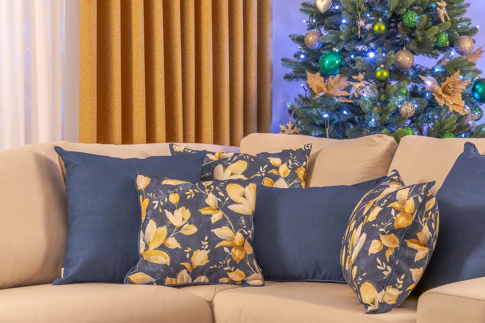 Winterblüte Kissen Blau