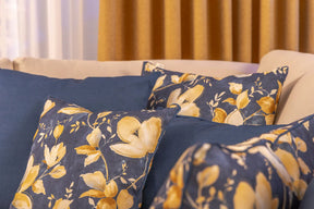 Winterblüte Kederkissen Blau