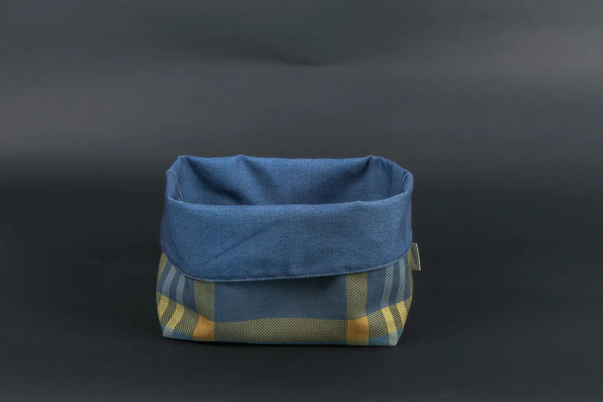 Winterkaro Brotkorb Blau