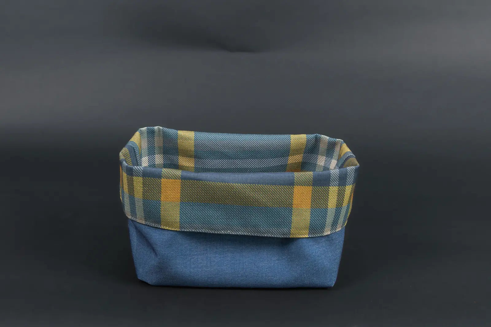 Winterkaro Brotkorb Blau