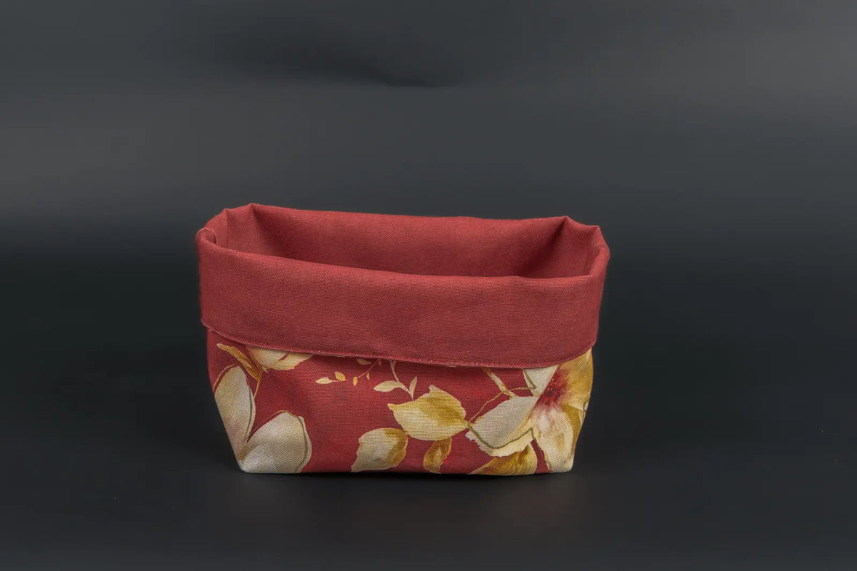 Winterblüte Brotkorb Rot