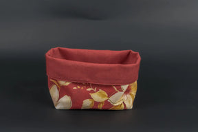 Winterblüte Brotkorb Rot