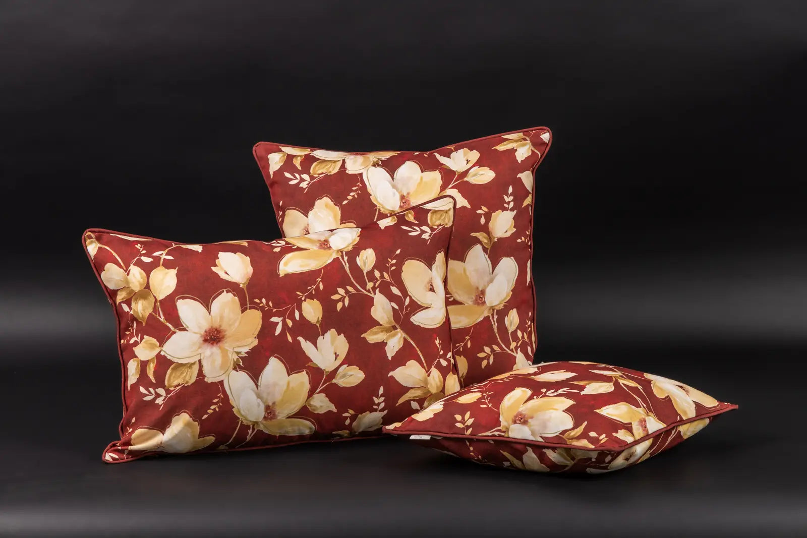 Winterblüte Kederkissen Rot