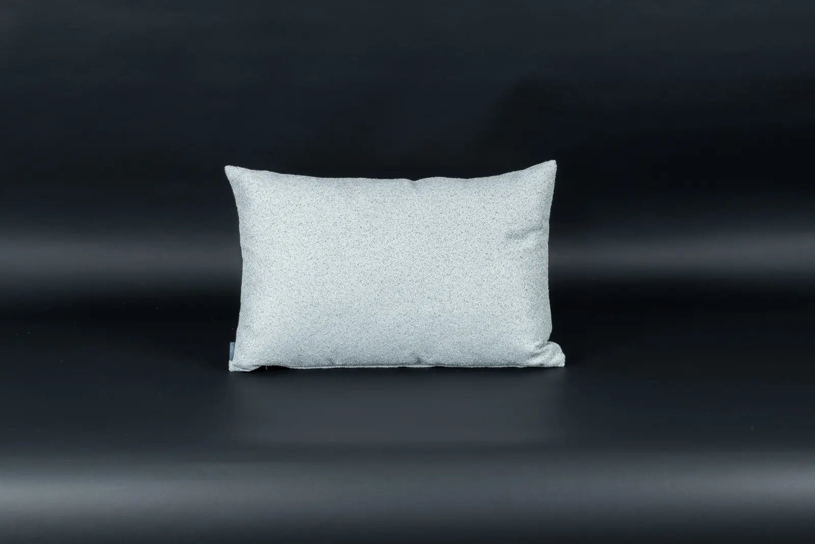 Signature Kissen Hellgrau