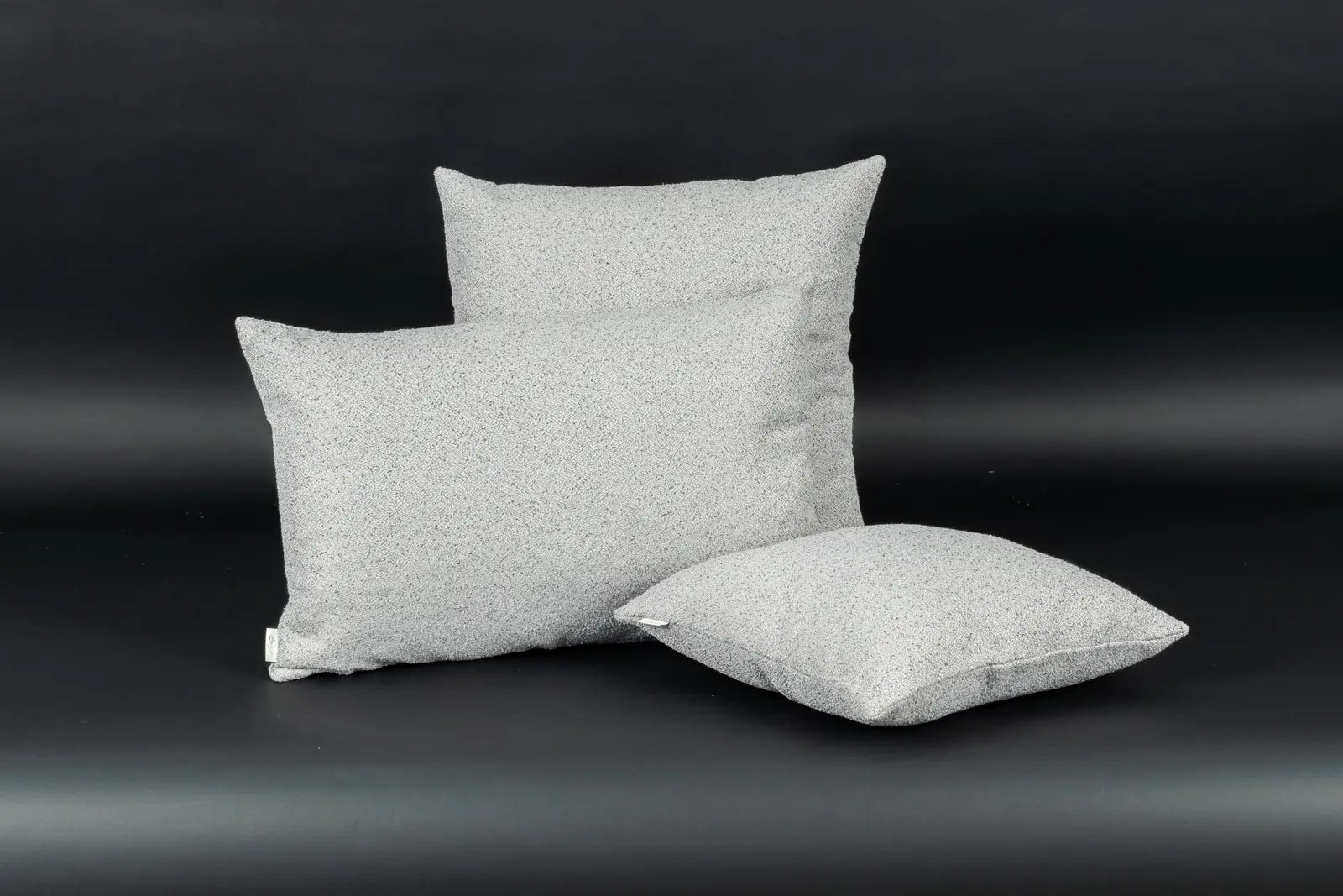 Signature Kissen Grau