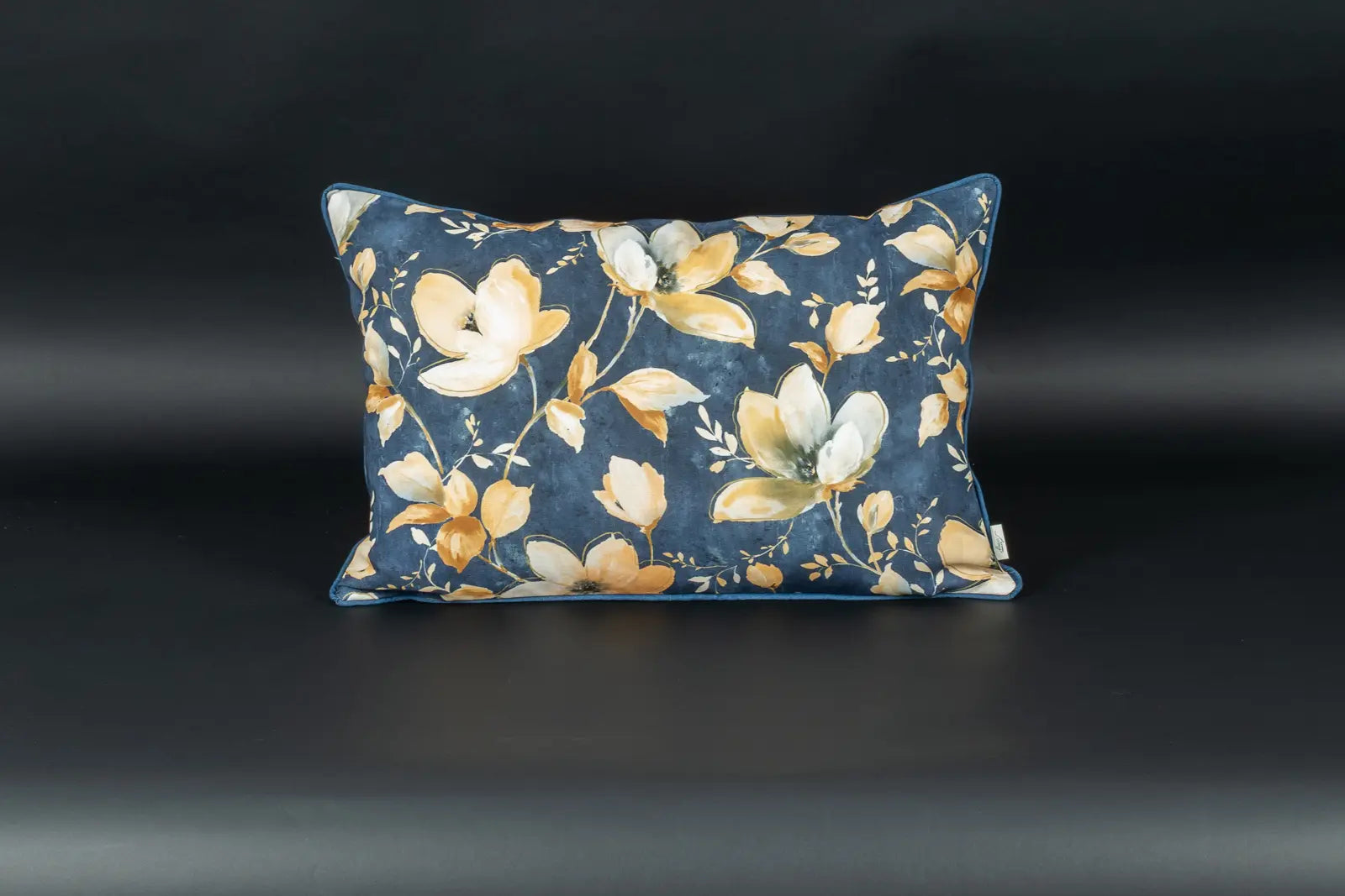 Winterblüte Kederkissen Blau