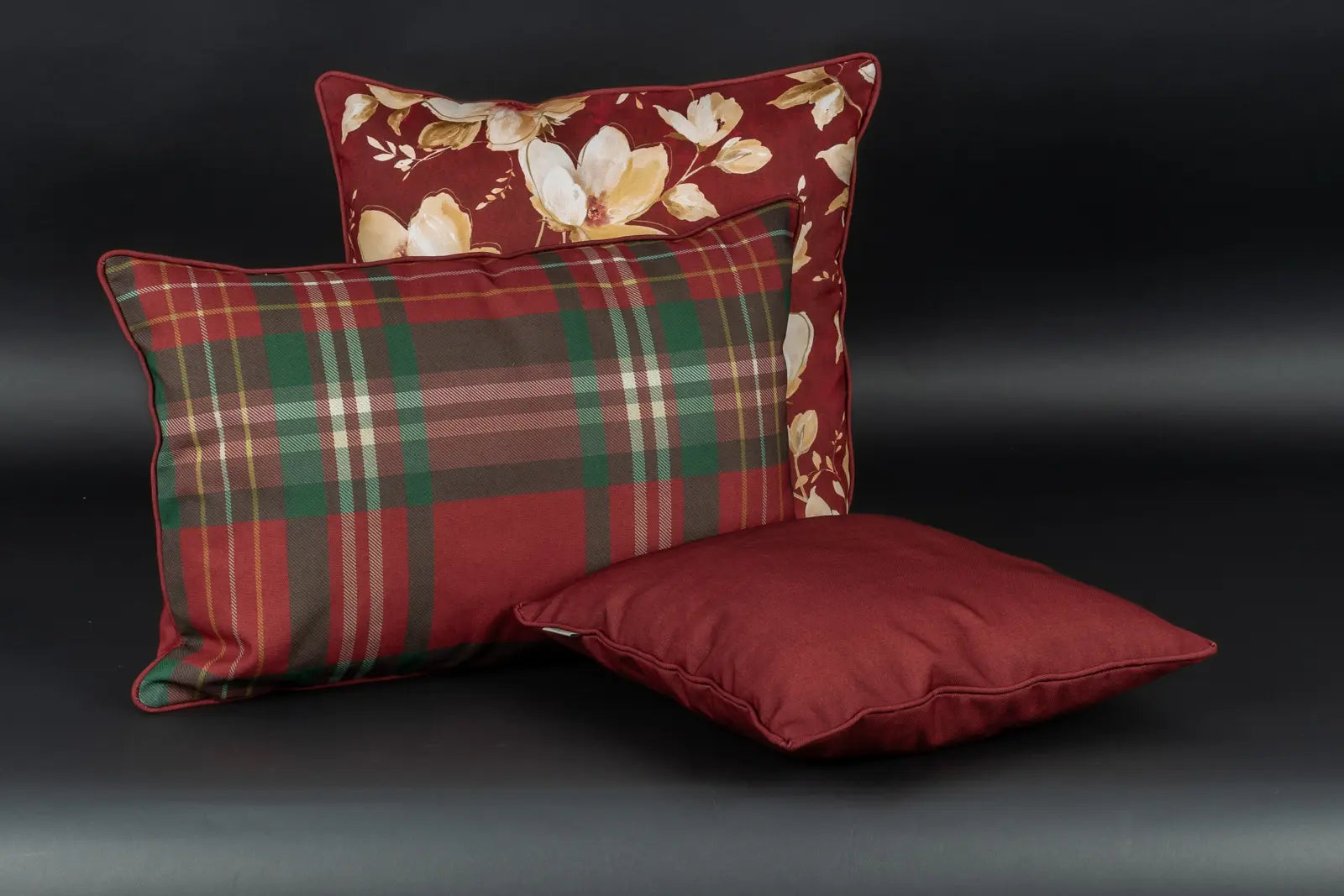 Winterblüte Kederkissen Rot