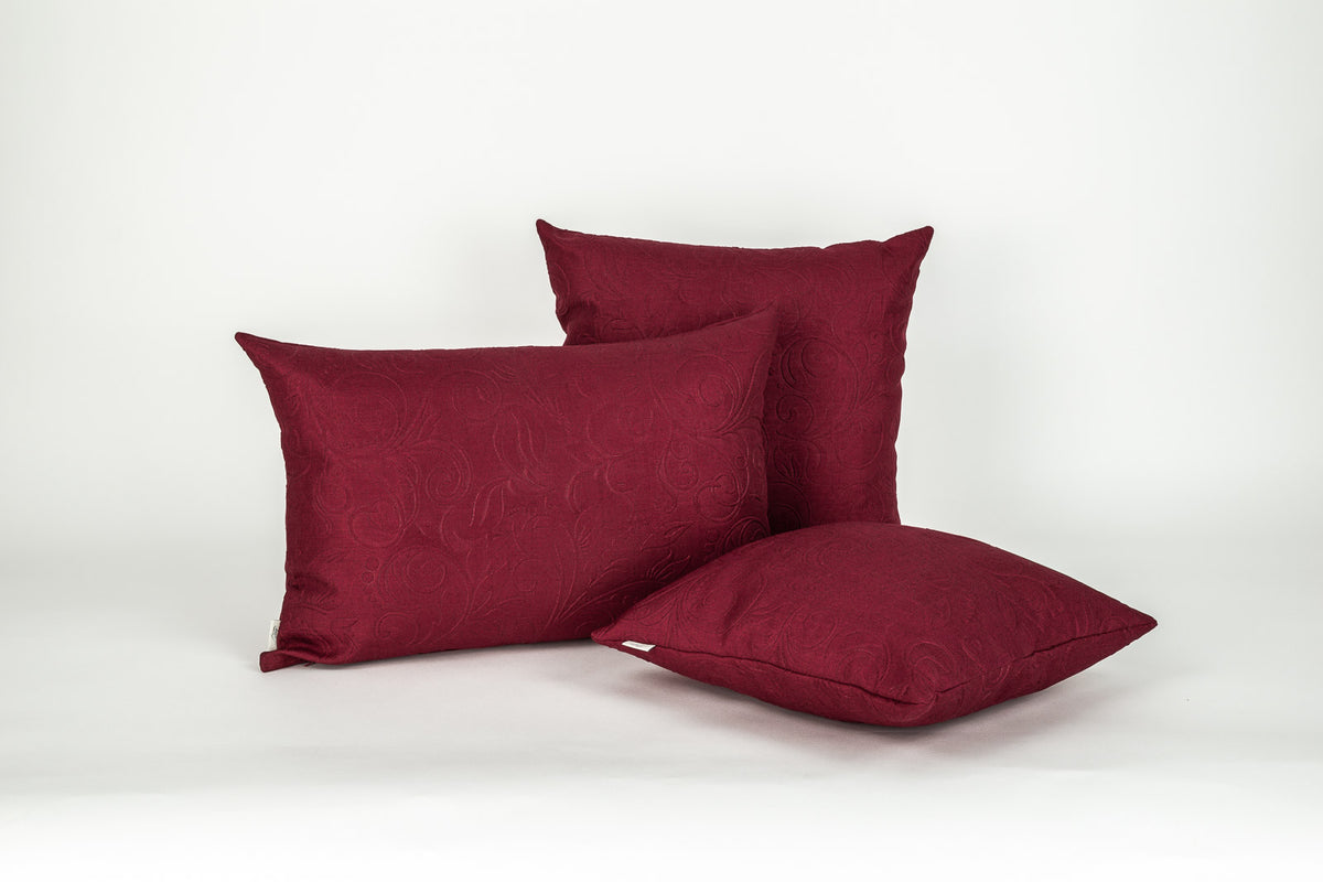 Lucca Kissen Bordeaux