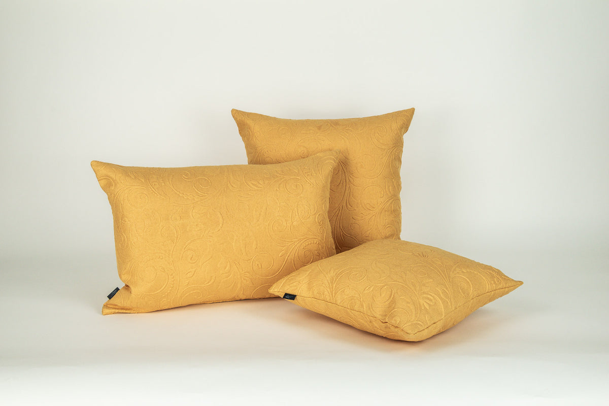 Lucca Kissen Safran