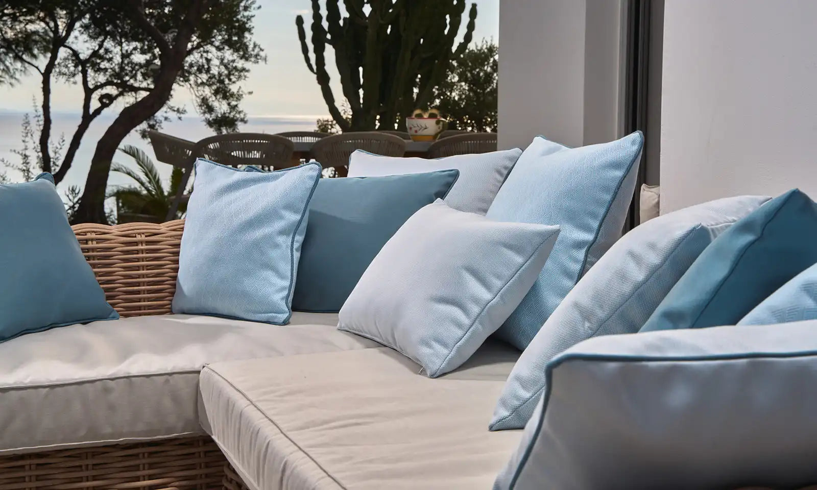 Raute Kissen Hellblau