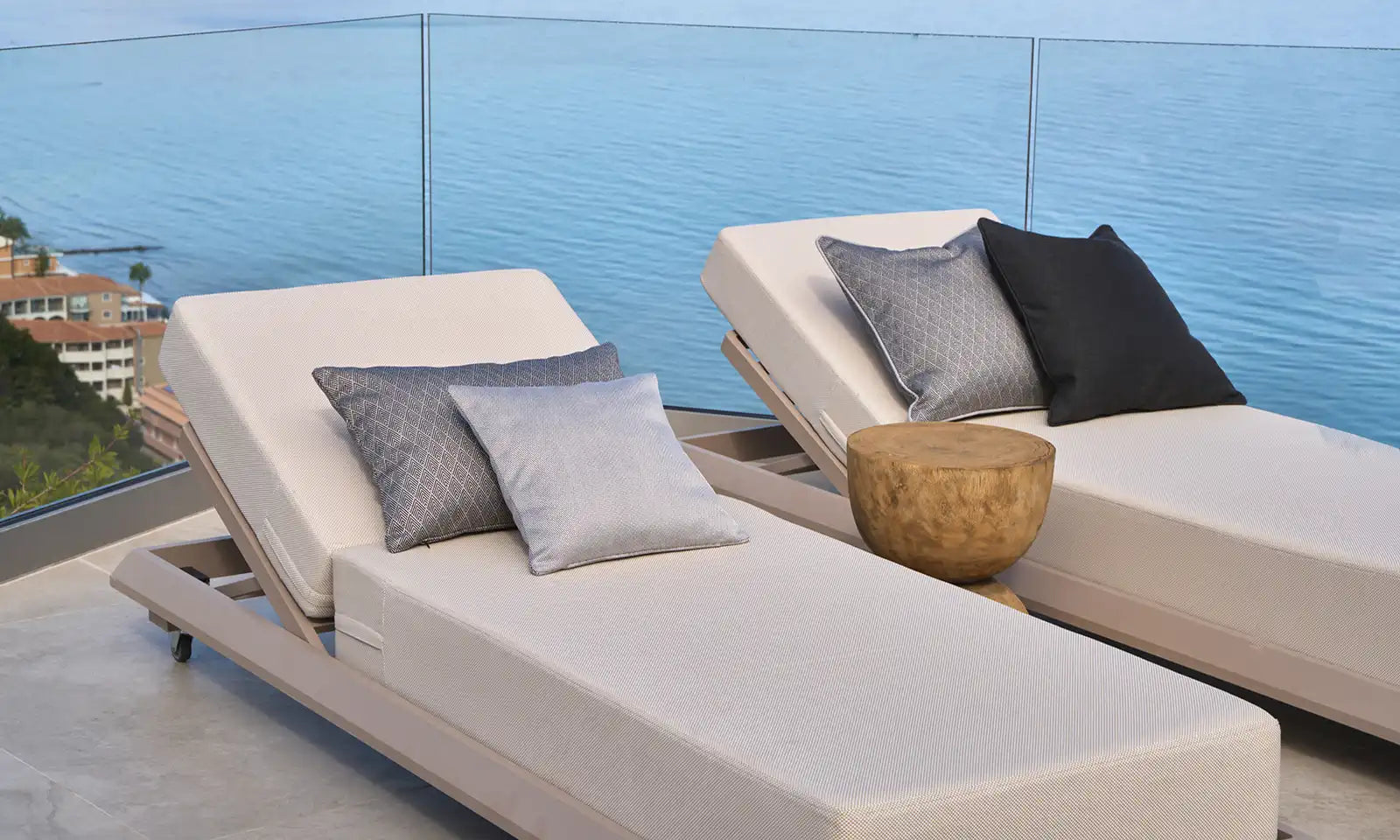 Raute Kederkissen Schwarz