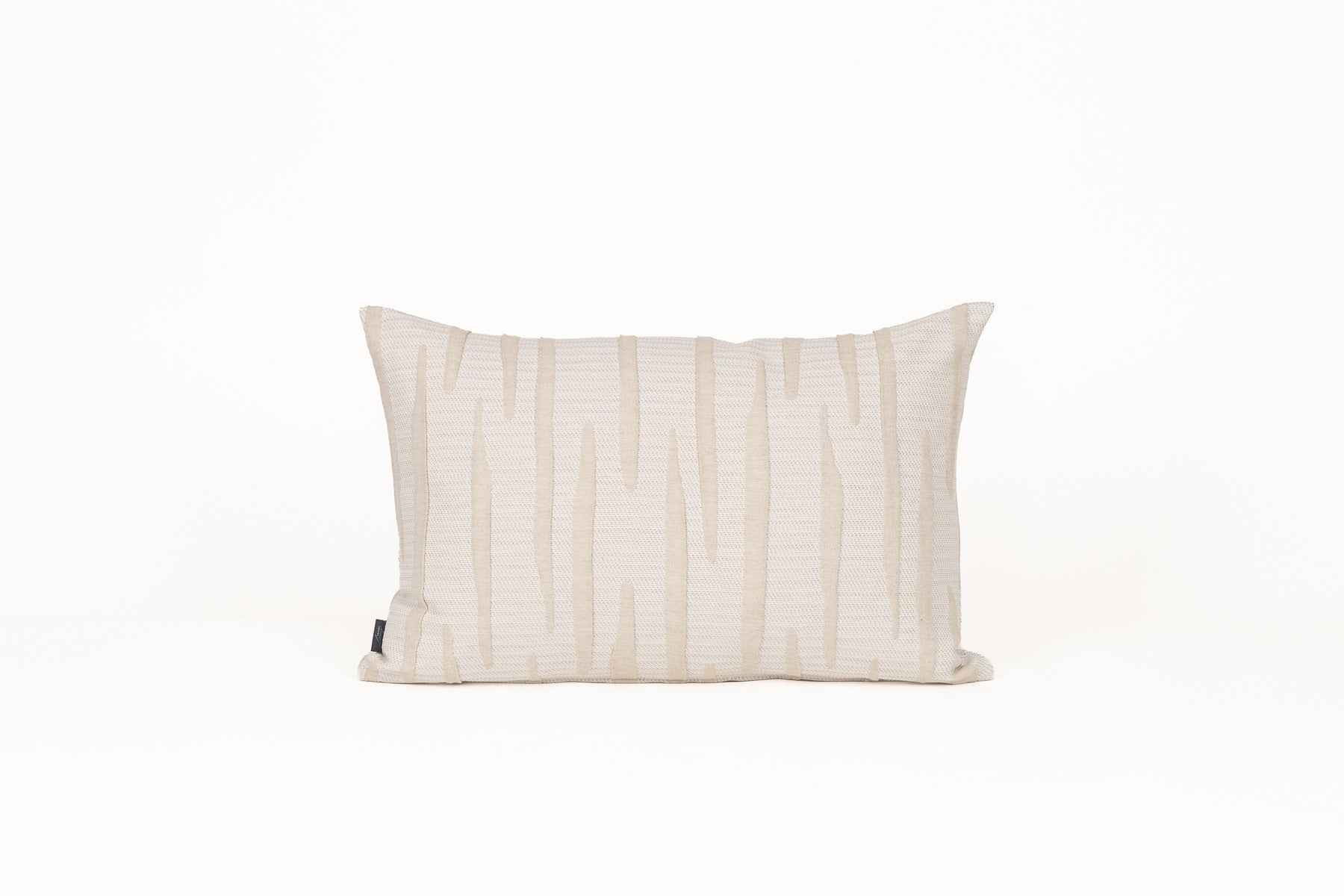 Sculpt Kissen Line